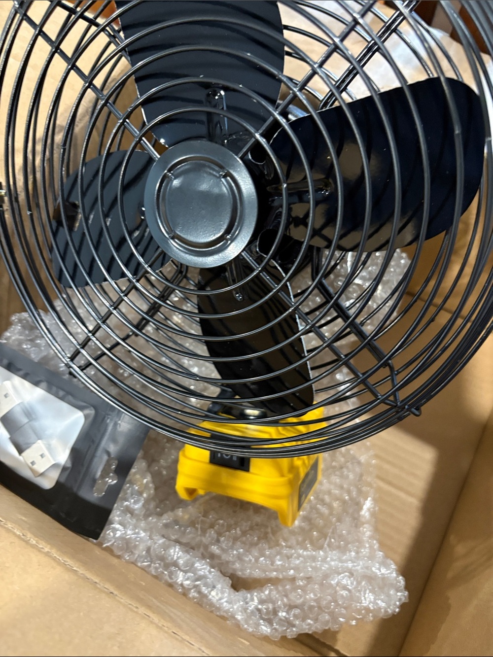 Yellow Portable Battery-Powered Work Fan - no battery. NIB - Picture 6 of 6